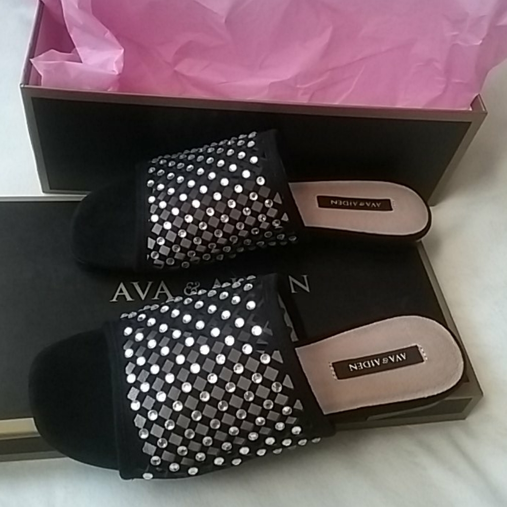 🎉Sale🎊 Ava & Aiden Crystal Sandals - Picture 10 of 15